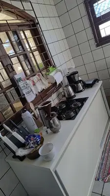 A planta de Cama Quarto Coletivo Hostel ou Quarto até 4 pessoas e Piscina Pousada Tijucas Lua Encantada