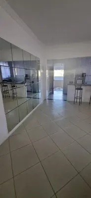 A cozinha ou kitchenette de Suíte Master, Ar cond, Tela Cinema 150