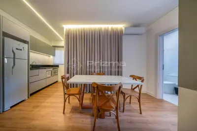 A cozinha ou kitchenette de 310 Flat Moderno e Bem Localizado a 120 metros da praia de Bombinhas Até 4 Pessoas