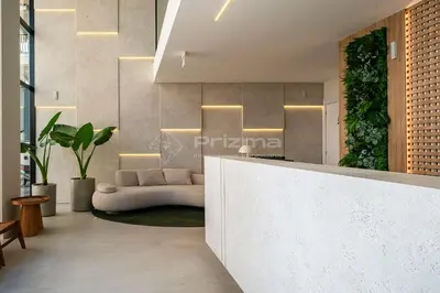 Uma área de estar em 402 Flat Moderno e Bem Localizado a 120 metros da praia de Bombinhas Até 4 Pessoas