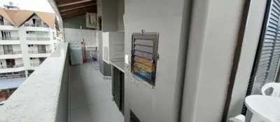 A planta de Cobertura Zona Central da Praia 02 Dormitórios Ao Lado de Comércio em Geral