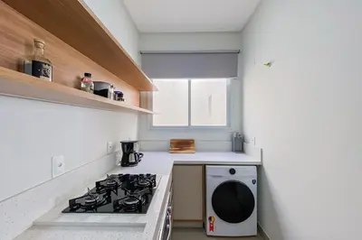 A cozinha ou kitchenette de Apto a 400m do Mar com Conforto! 0108