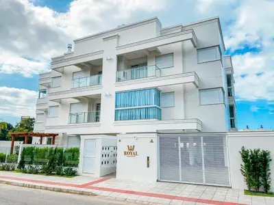 O edifício onde o apartamento está situado