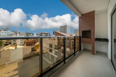 Uma varanda ou terraço em 414 Flat Moderno e Bem Localizado a 120 metros da praia de Bombinhas Até 4 Pessoas