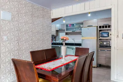 A cozinha ou kitchenette de Espaço e lazer a 750 mtrs da Praia de Palmas! 0140