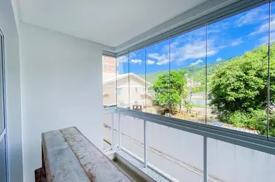 Uma varanda ou terraço em Praia de Palmas, 250m do Mar, Ideal para Família, 0194