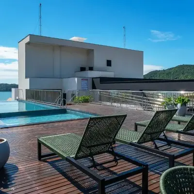 308 Suíte em Localização Incrível Praia de Bombinhas a 120m