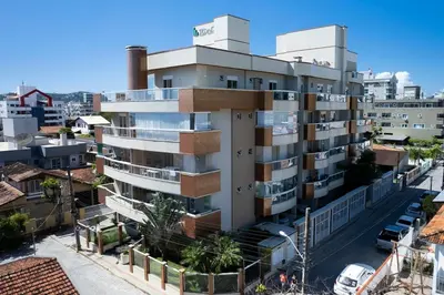 O edifício onde o apartamento está situado