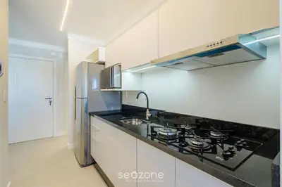 A cozinha ou kitchenette de Apartamentos Completos a 700m da Praia - VNV
