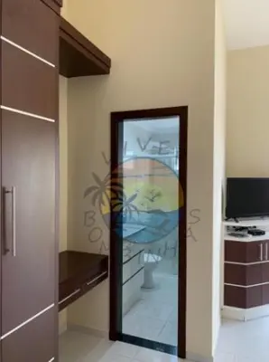 Uma televisão e/ou sistema de entretenimento em Sobrado Alto Padrão Zona Central da Praia com 03 Dormitórios