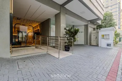 A planta de Apto 450m da praia c/ churrasq. e 3 suítes TAH0602