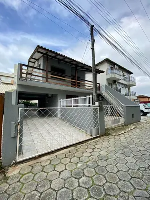 O edifício onde a casa de férias está situado