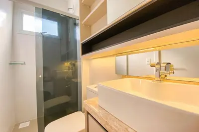 Uma casa de banho em Amplo apto de 02 suítes há 350 metros do mar! 0466