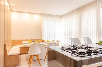 A planta de Belissimo apartamento com vista da praia em Bombas