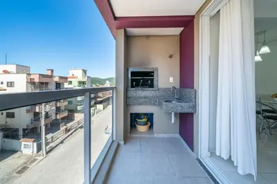 A cozinha ou kitchenette de Apto perto da praia e do centro VZ9721