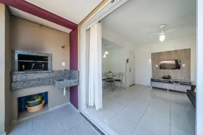 A cozinha ou kitchenette de Apto perto da praia e do centro VZ9721