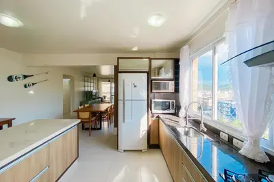 A cozinha ou kitchenette de Apto com 02 suítes em condomínio Boulevard - 0333