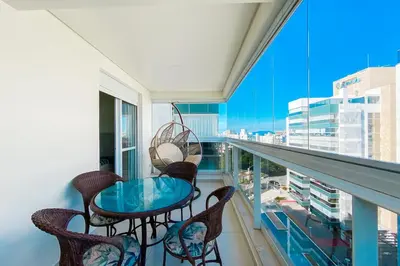Uma varanda ou terraço em Apto com 02 suítes em condomínio Boulevard - 0333