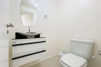 Uma casa de banho em Apto com 02 suítes em condomínio Boulevard - 0333