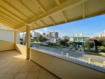 Uma varanda ou terraço em cód 15 - Casa espetacular em Palmas