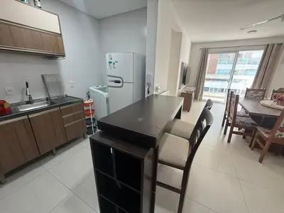 A cozinha ou kitchenette de cód 88- Apartamento aconchegante á 100m do mar