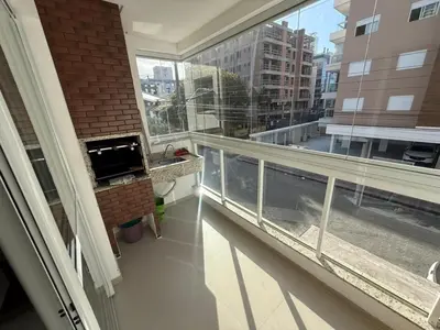 Uma varanda ou terraço em cód 88- Apartamento aconchegante á 100m do mar