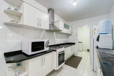 A cozinha ou kitchenette de Residencial Amanda 0345