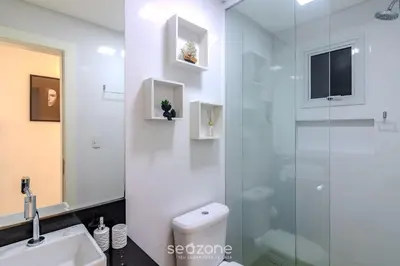 A planta de Aptos modernos e completos a poucos minutos do mar em Meia Praia - GRI