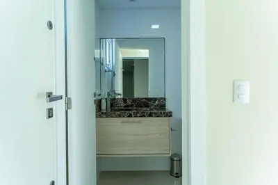 A planta de Curaçao 201 - Cobertura duplex com jacuzzi privativa - 50 metros da Praia de Canto Grande!