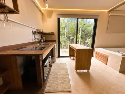 A cozinha ou kitchenette de Refúgio Aconchegante em Mariscal - Baoba Suítes