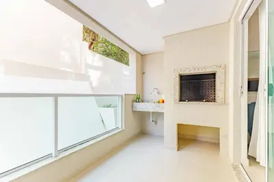 Uma casa de banho em Apartamento em Bombas: Confortável e Econômico