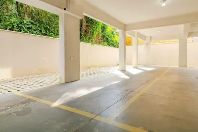 A planta de Apartamento a 150 Metros da Praia com Piscina