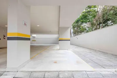 A planta de Lindíssimo Apto em Condominio com Piscina - Bombas