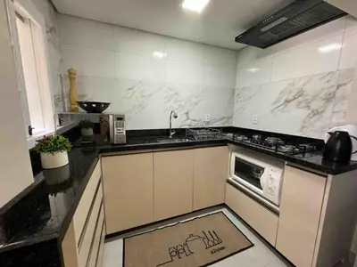 A cozinha ou kitchenette de Meia praia - Itapema! Fique pertinho da praia