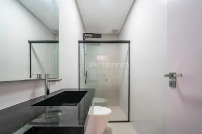 Uma casa de banho em 409 Suíte em Localização Incrível Praia de Bombinhas a 120m