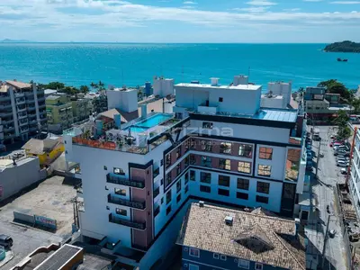 Uma vista do mar geral ou uma vista do mar a partir do apartamento