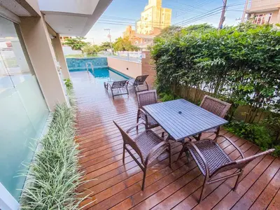 Uma varanda ou terraço em Relaxamento e Lazer a 100m da Praia de Palmas - 0127