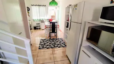 A cozinha ou kitchenette de Cod 140 - Residencial Torres, Praia de Bombas ap 5