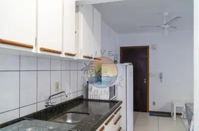 A cozinha ou kitchenette de Apartamento na Avenida da Praia Zona Central ao Lado de Comércio em Geral com 02 Dormitórios
