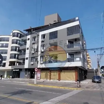 Apartamento na Avenida da Praia Zona Central ao Lado de Comércio em Geral com 02 Dormitórios