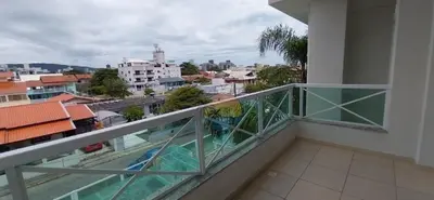 Uma varanda ou terraço em Cobertura Alto Padrão no Centro de Bombinhas com 03 Suítes