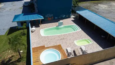 A piscina em ou perto de Rede Sul Estaleirinho