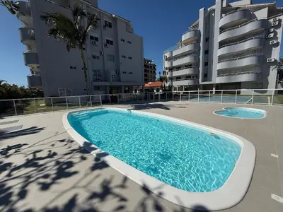 A piscina em ou perto de Cód 77 - Apto com 3 dorm e vista mar no Corsário