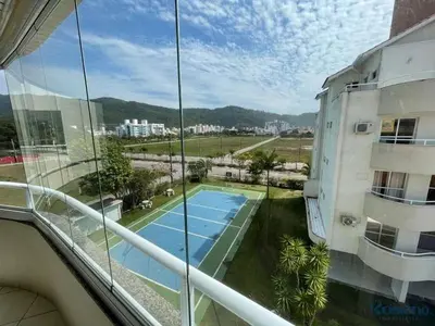 Uma vista geral da montanha ou uma vista da montanha a partir do apartamento