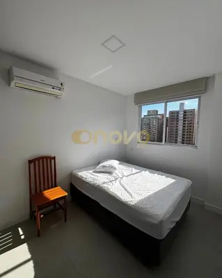 Uma cama ou camas num quarto em Apartamento disponível