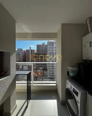 A cozinha ou kitchenette de Apartamento disponível