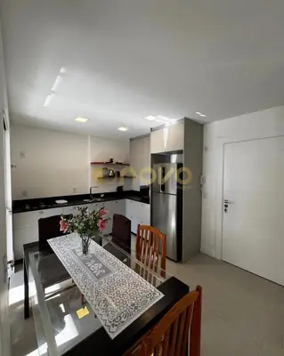 A cozinha ou kitchenette de Apartamento disponível