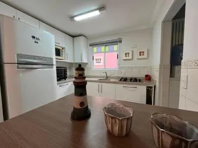 A cozinha ou kitchenette de Casa alto padrão vila dos Açores 0351