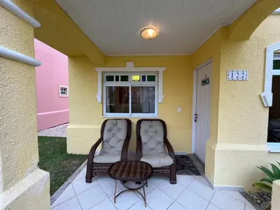 Uma área de estar em Casa alto padrão vila dos Açores 0351