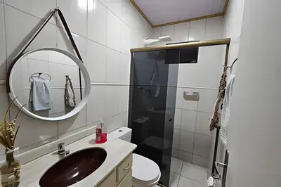 Uma casa de banho em Casa Aconchegante a 600m da Praia no Bairro da Barra